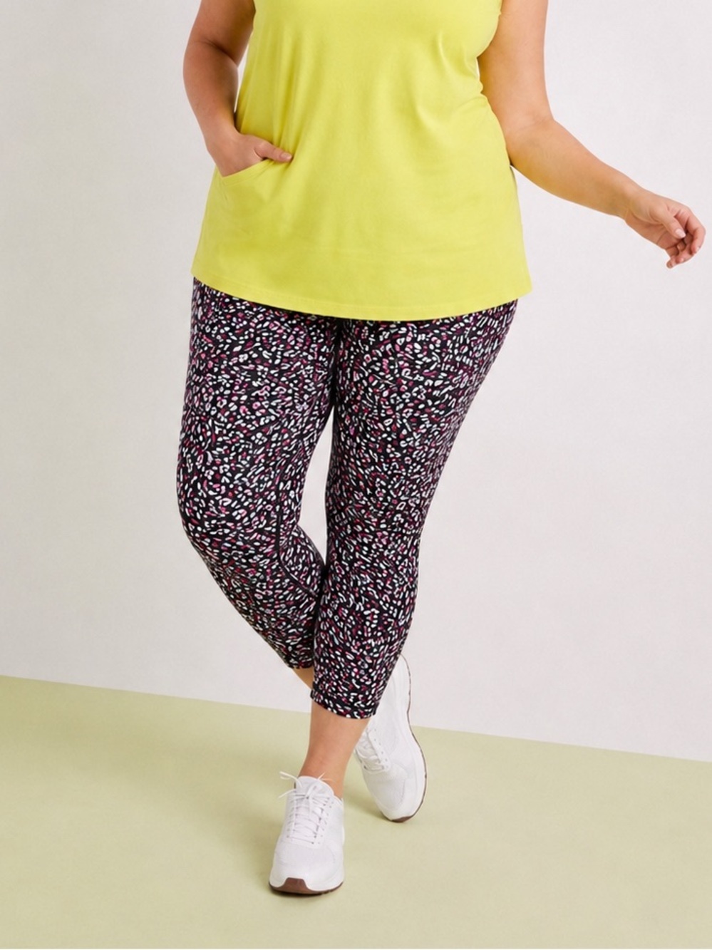Penningtons Activezone Floral Crossover Waist Leggings Plus Size 2X Yoga Gym